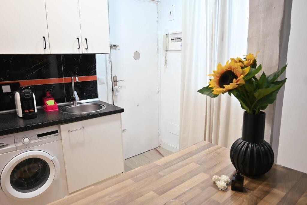 דירות Agradable Apartamento Temporal De 1 Dormitorio En Madrid Pez30 מראה חיצוני תמונה